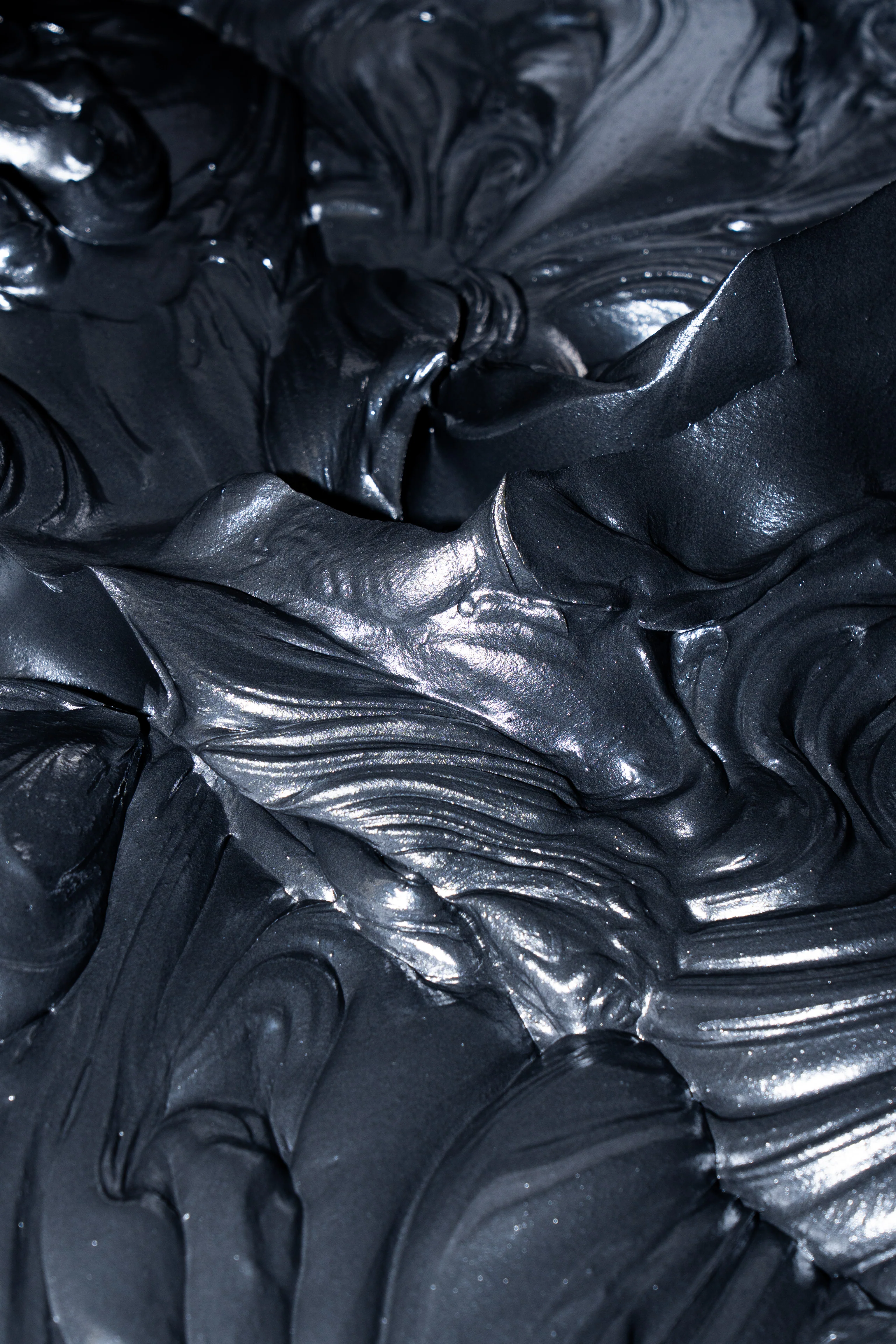 Gloss Frost Black Buttercream - Image 2
