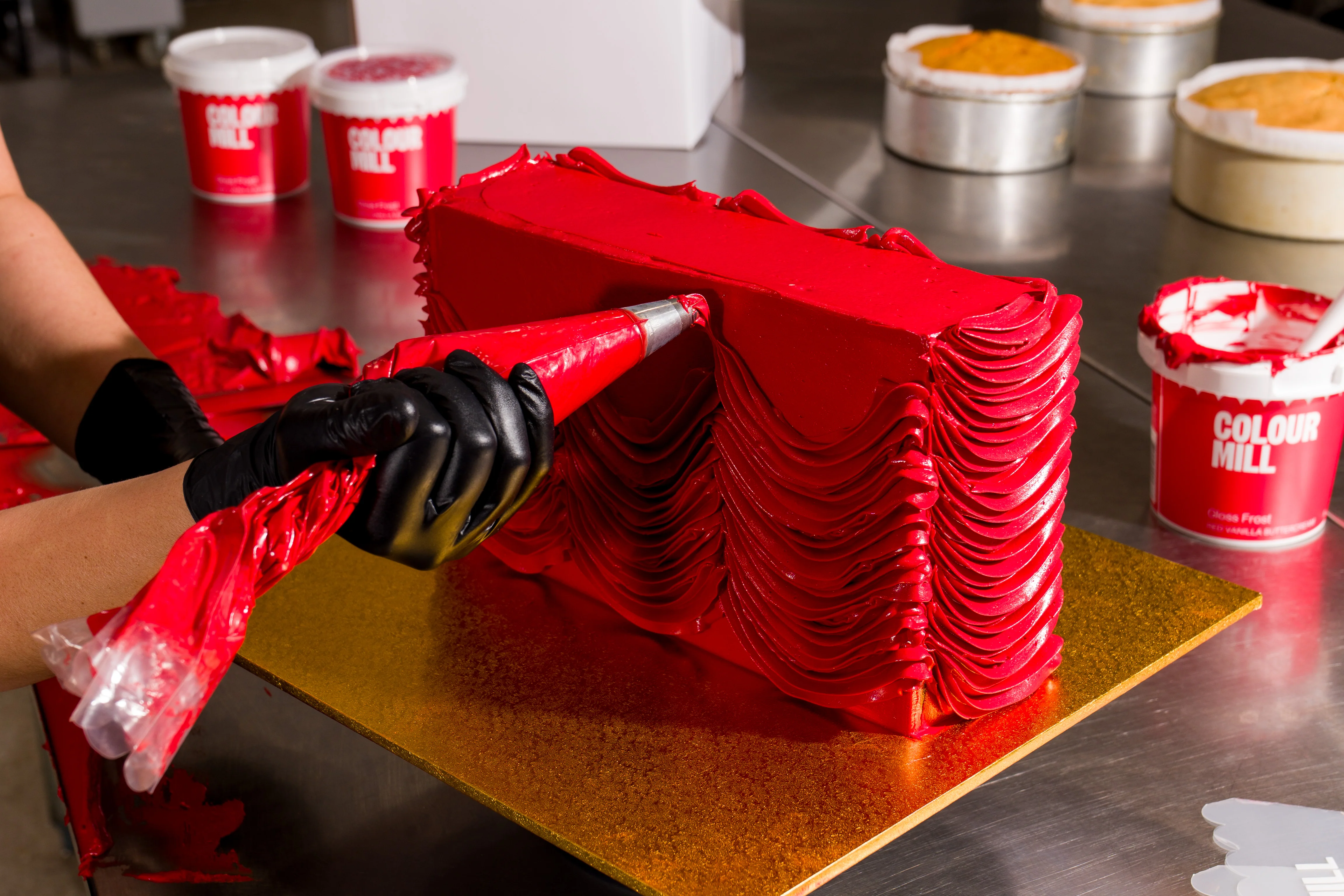 Gloss Frost Red Buttercream - Image 3